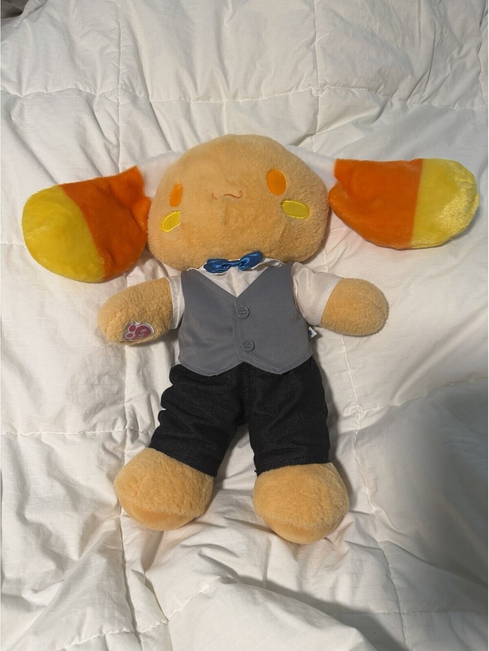 Build-A-Bear Sanrio Halloween Candy Corn Cinnamoroll Plush And Bow tie Outfits